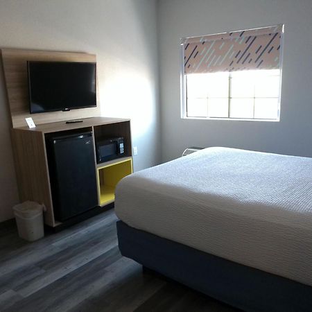 Days Inn & Suites By Wyndham Tucson/Marana Zewnętrze zdjęcie
