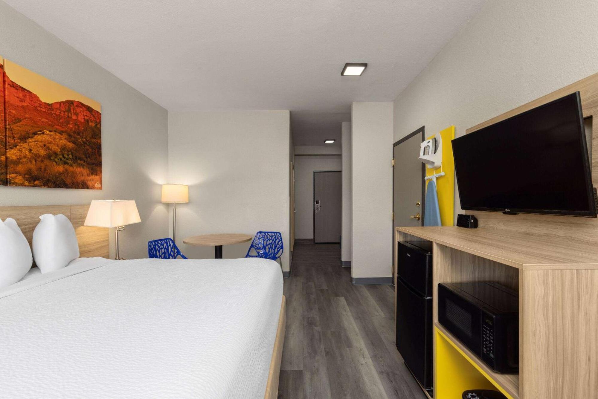 Days Inn & Suites By Wyndham Tucson/Marana Zewnętrze zdjęcie